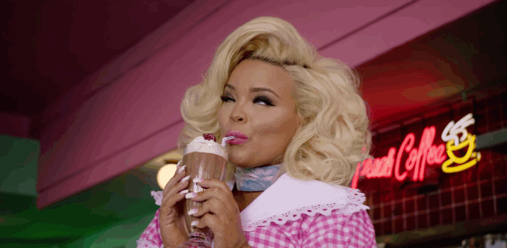 good-gif-fat-chicks