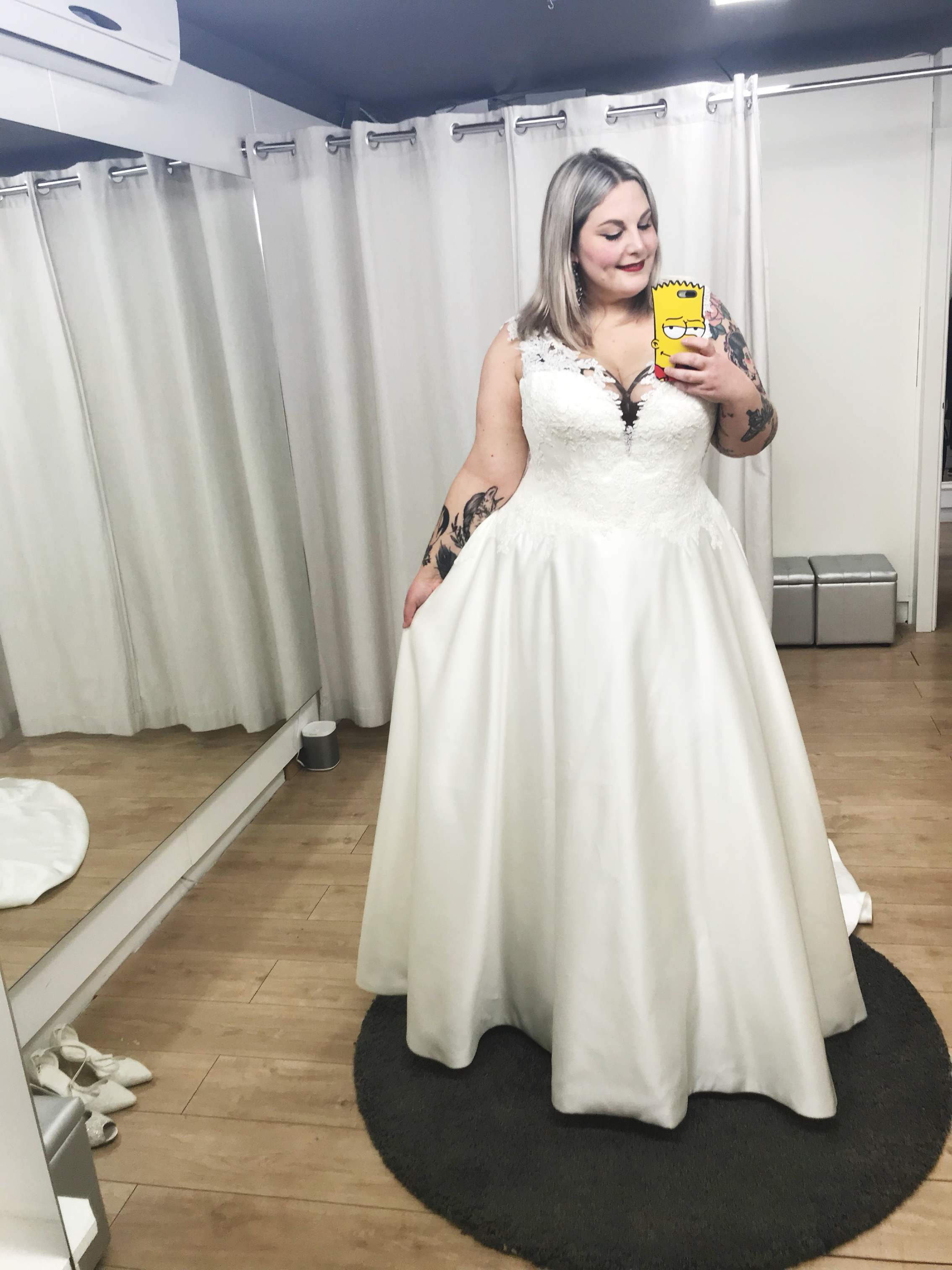 Arena Suri Estado Nos vamos de boda! Probamos vestidos de novia de talla grande -  WeLoverSize.com
