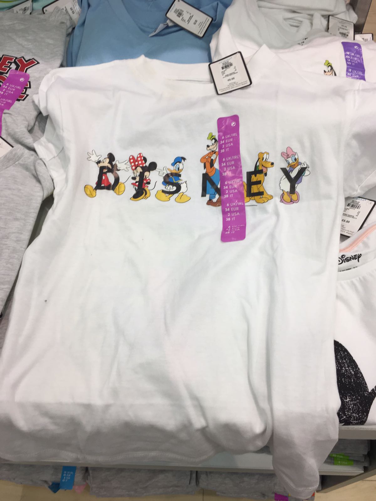 Primark conquista a los de Mickey con sus camisetas