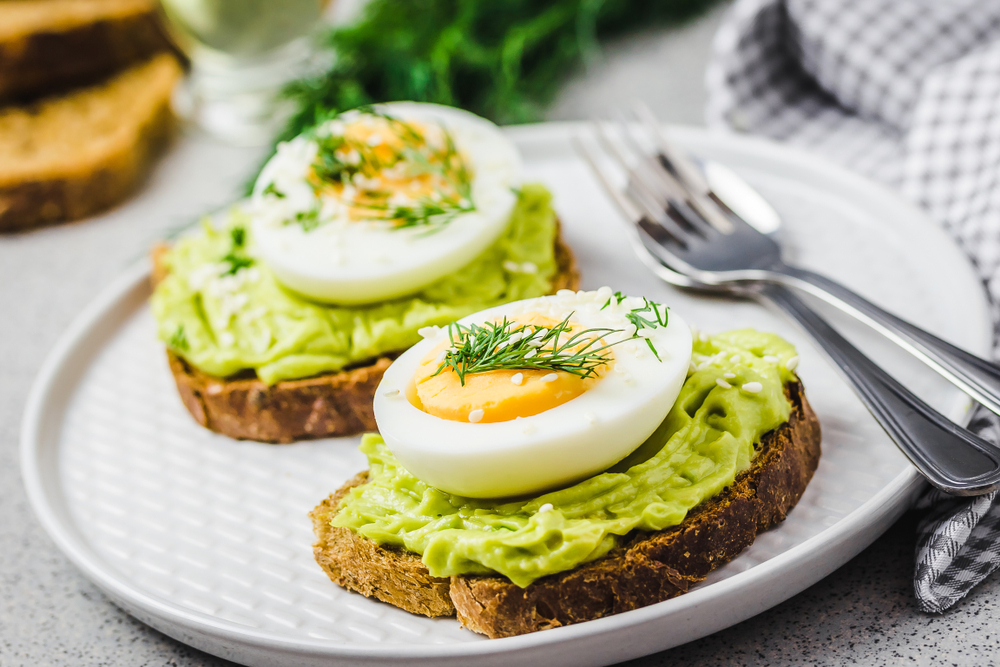 10 Desayunos Rápidos Y Saludables A Base De Tostadas