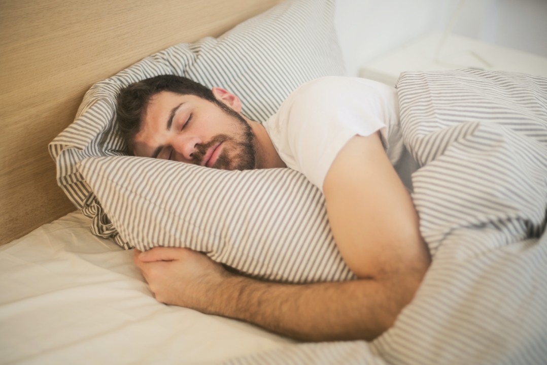 Dormir en camas separadas ha salvado mi matrimonio 