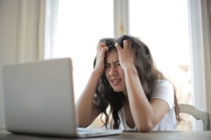 Top 10 de las señales que identifican que ya no somos tan jóvenes