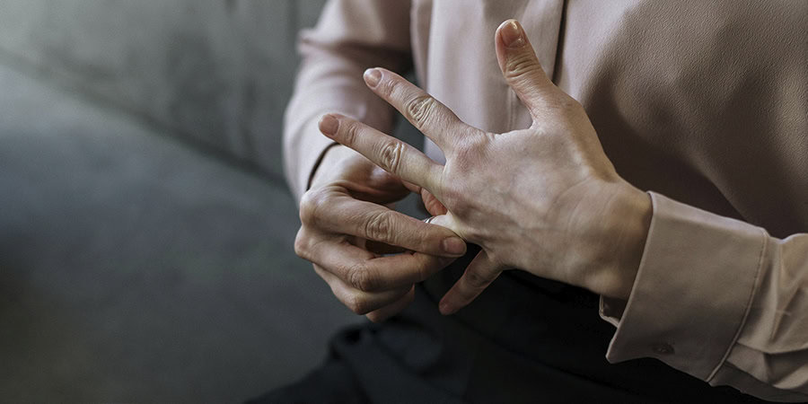AN&Oacute;NIMO: Me enter&eacute; de que se hab&iacute;a acabado cuando me lleg&oacute; la demanda de divorcio