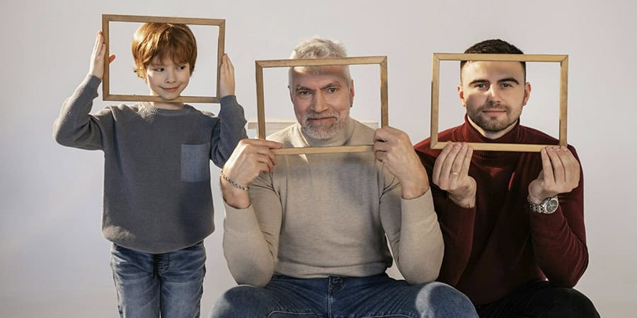 Mi padre me echa en cara que su apellido se va a perder cuando tengo dos hermanos