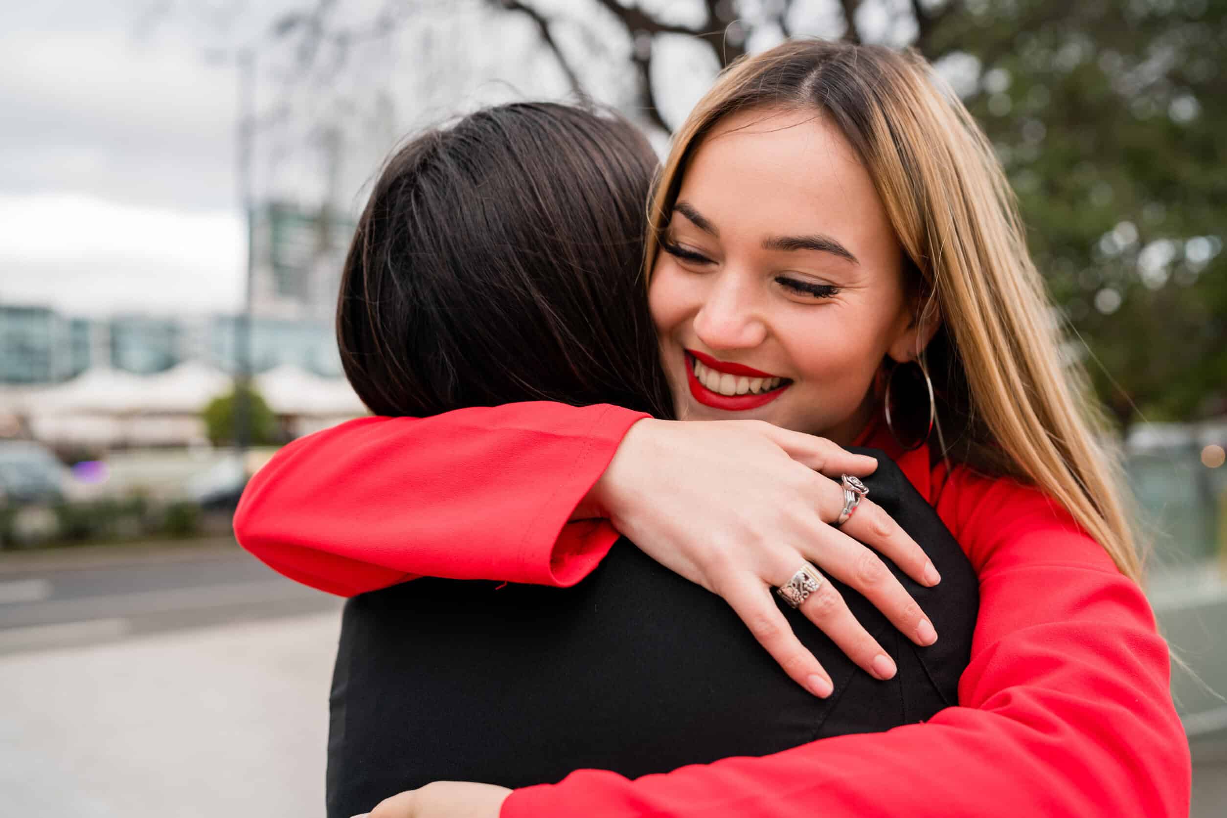 Me reencontr&eacute; con mi mejor amiga del insti y me dio verg&uuml;enza ajena