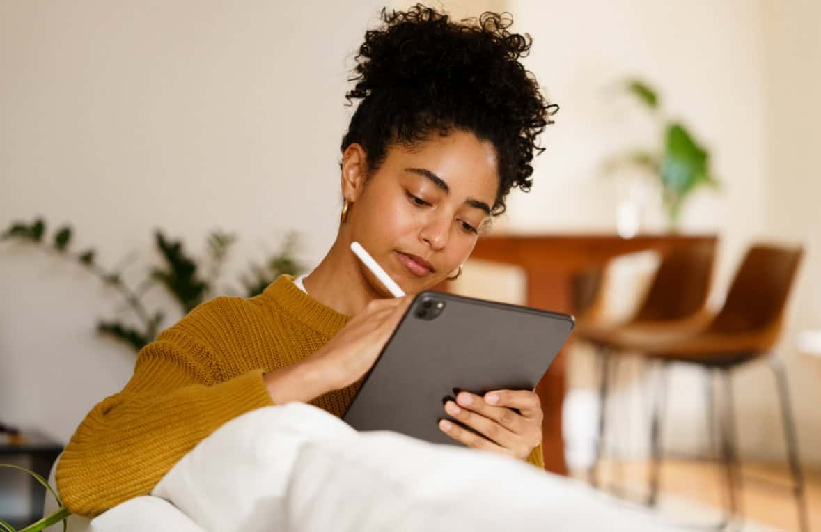 Elegir un iPad de segunda mano: la elecci&oacute;n inteligente para esas mujeres que saben muy bien c&oacute;mo ahorrar