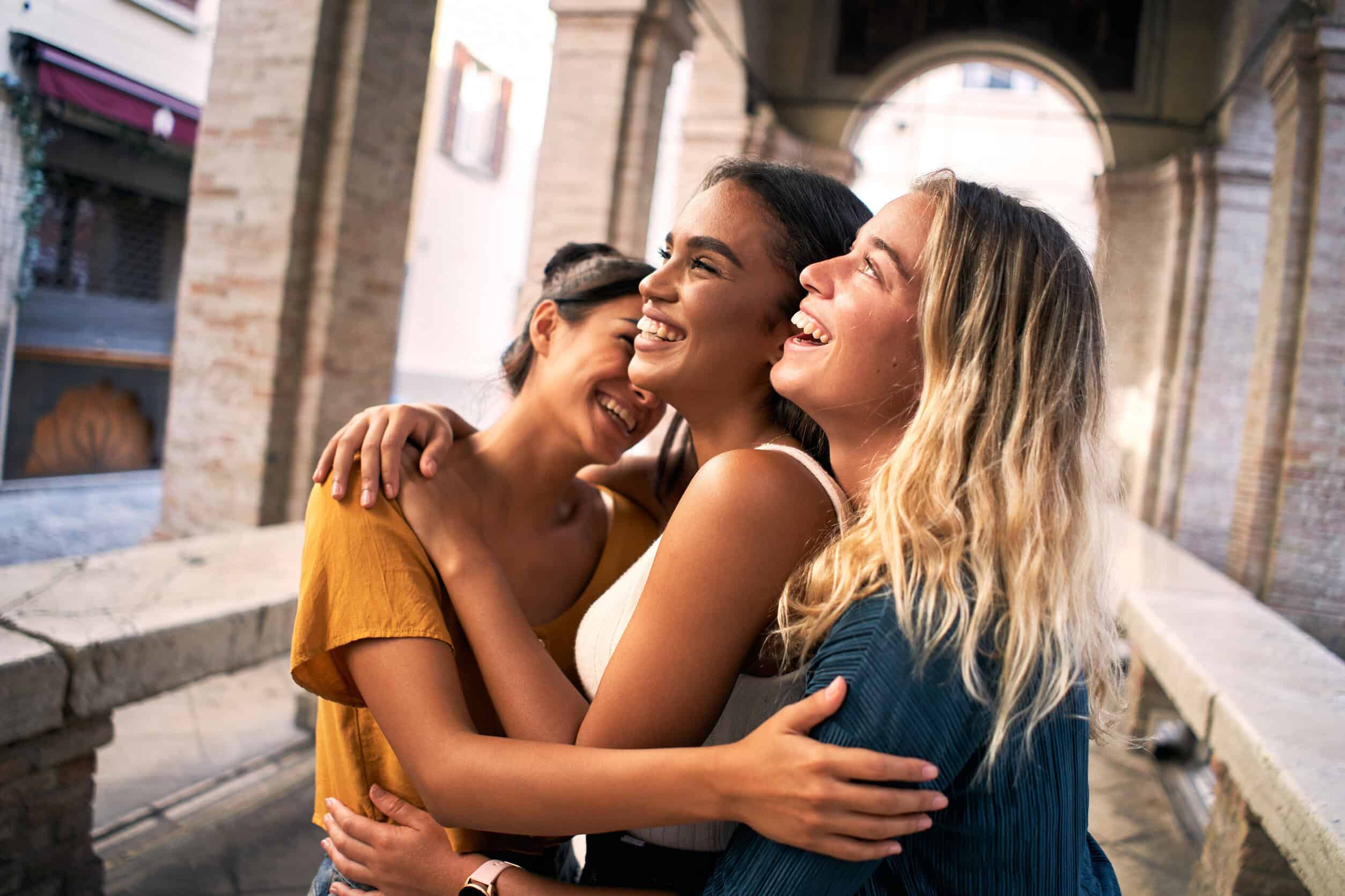 Encontr&eacute; de pronto 200 amigas con mucho en com&uacute;n donde menos lo esperaba