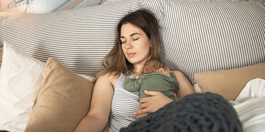 Postparto: yo tuve &ldquo;sunset scaries&rdquo; con mi hijo, y seguro que t&uacute; tambi&eacute;n